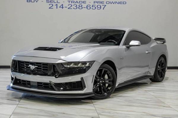 2024 Ford, dovoz USA — foto 2 z 12
