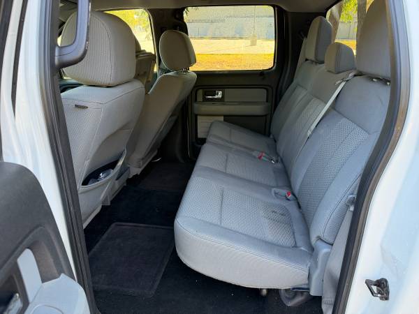 2013 Ford, dovoz USA — foto 9 z 9