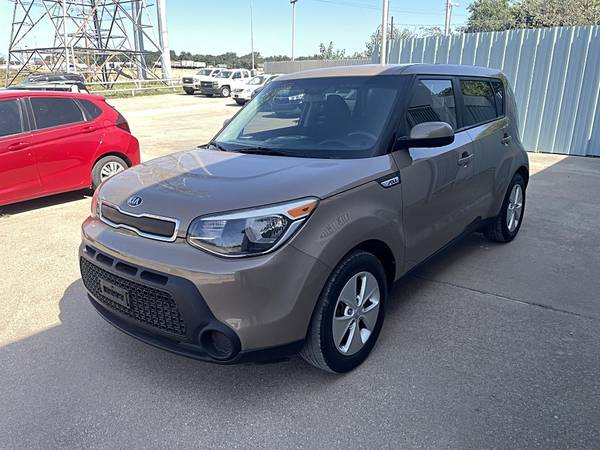 2016 Kia, dovoz USA — foto 2 z 12