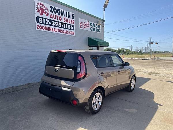 2016 Kia, dovoz USA — foto 4 z 12