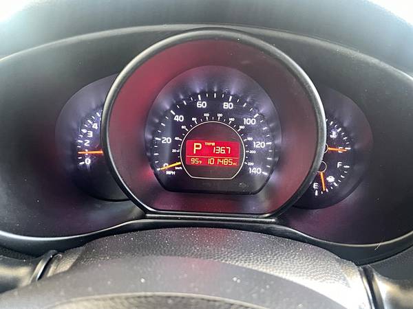 2016 Kia, dovoz USA — foto 9 z 12
