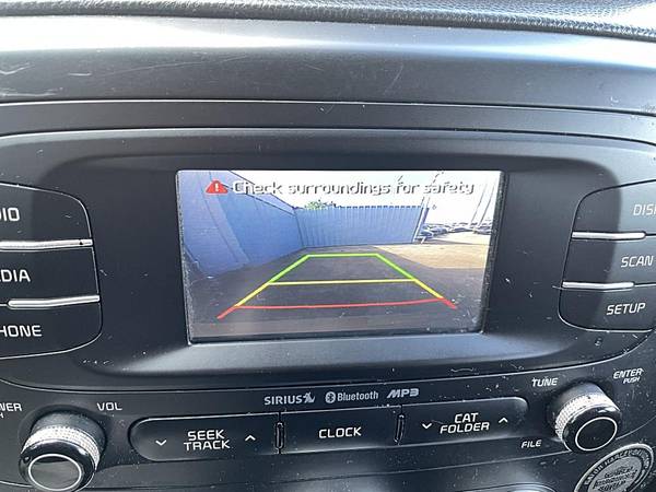 2016 Kia, dovoz USA — foto 9 z 12