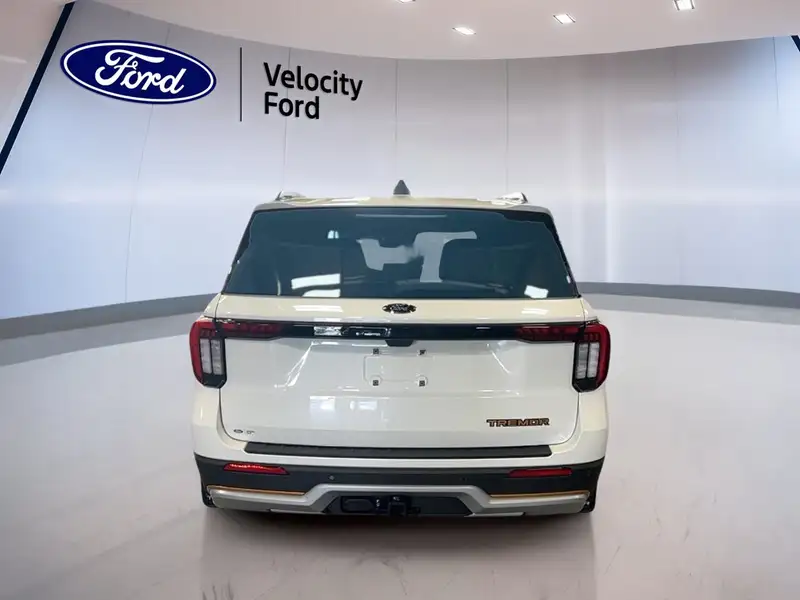 2026 Ford Explorer Tremor 4WD, bílá, 0 km, dovoz Kanada — foto 3 z 12