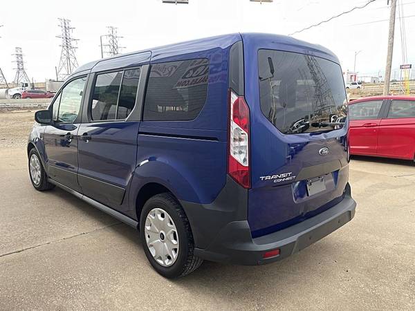 2018 Ford, dovoz USA — foto 3 z 12