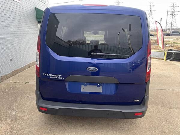 2018 Ford, dovoz USA — foto 6 z 12