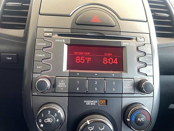 2011 Kia, dovoz USA — foto 10 z 12