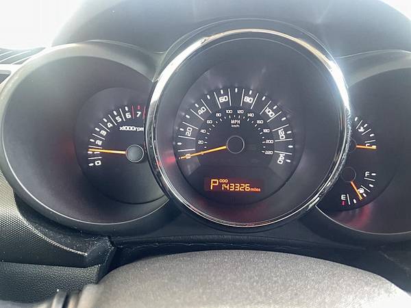 2011 Kia, dovoz USA — foto 9 z 12