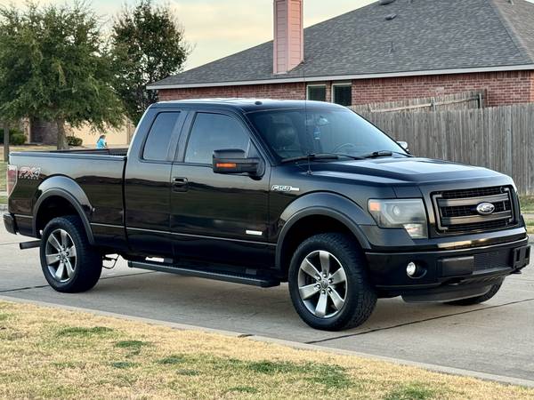 2013 Ford, dovoz USA — foto 2 z 12