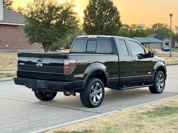 2013 Ford, dovoz USA — foto 8 z 12