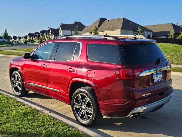 2017 GMC, dovoz USA — foto 8 z 9
