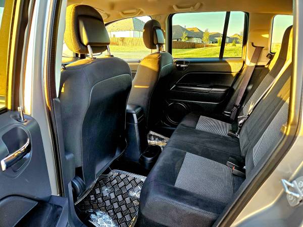 2016 Jeep, dovoz USA — foto 4 z 10