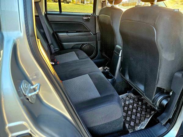 2016 Jeep, dovoz USA — foto 5 z 10