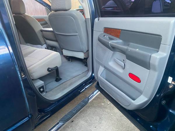 2006 Dodge, dovoz USA — foto 11 z 12