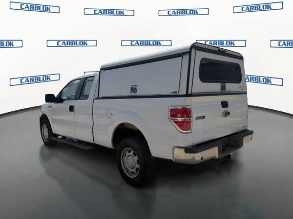 2014 Ford, dovoz USA — foto 7 z 12