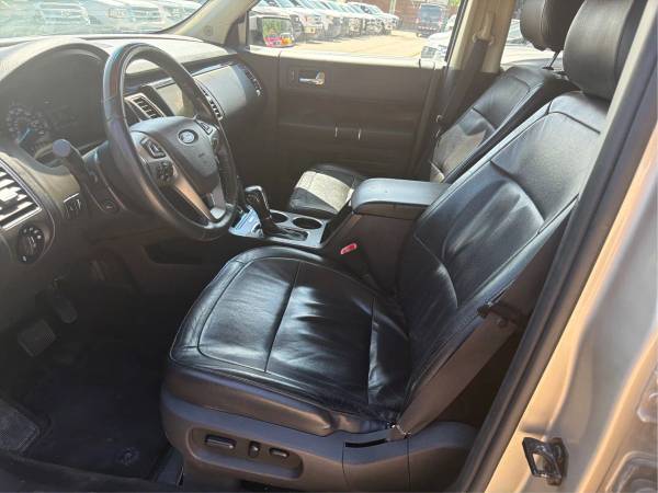 2018 Ford, dovoz USA — foto 9 z 12