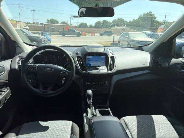 2019 Ford, dovoz USA — foto 11 z 12