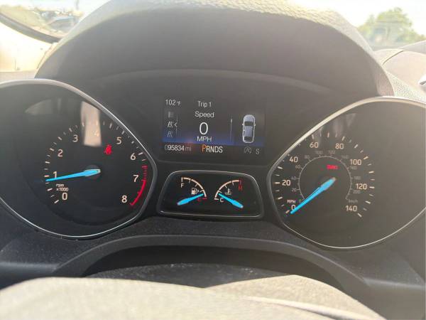 2019 Ford, dovoz USA — foto 12 z 12