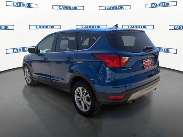 2019 Ford, dovoz USA — foto 7 z 12