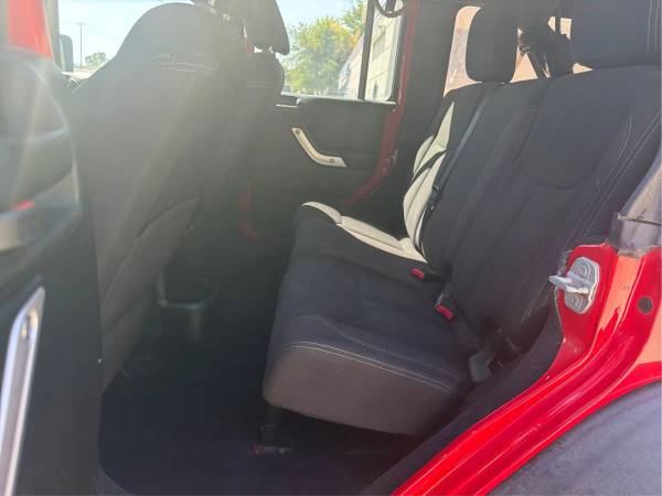 2014 Jeep, dovoz USA — foto 9 z 12