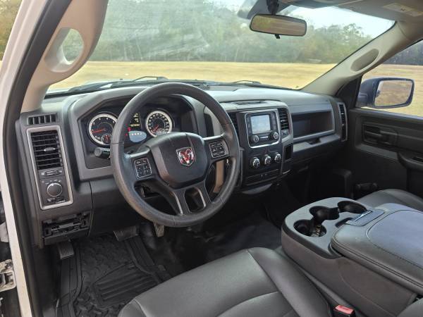 2018 Dodge, dovoz USA — foto 11 z 12