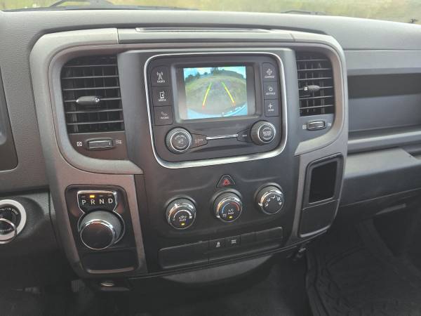 2018 Dodge, dovoz USA — foto 9 z 12