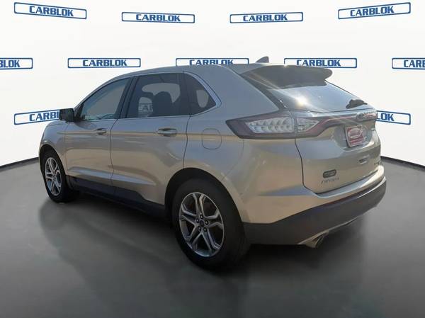 2018 Ford, dovoz USA — foto 7 z 12