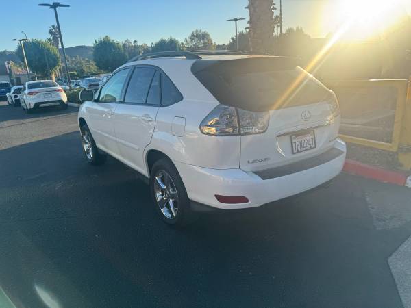 2004 Lexus, dovoz USA — foto 6 z 10