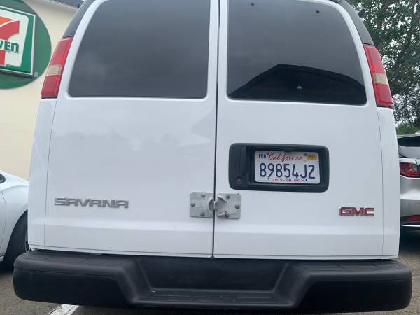 2008 GMC, dovoz USA — foto 9 z 10