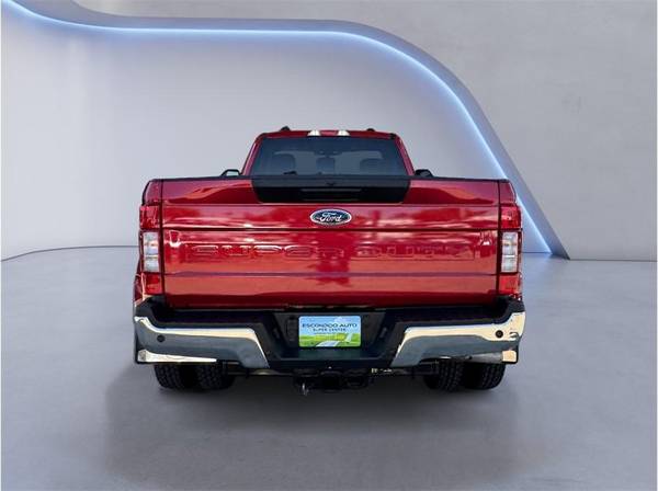 2022 Ford, dovoz USA — foto 5 z 12
