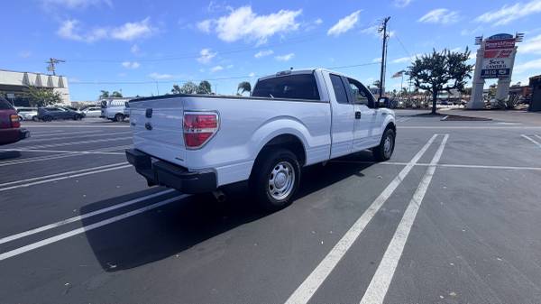 2013 Ford, dovoz USA — foto 5 z 11