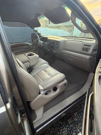 2003 Ford, dovoz USA — foto 3 z 8