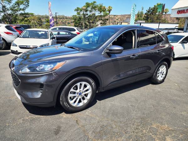 2020 Ford, dovoz USA — foto 2 z 12