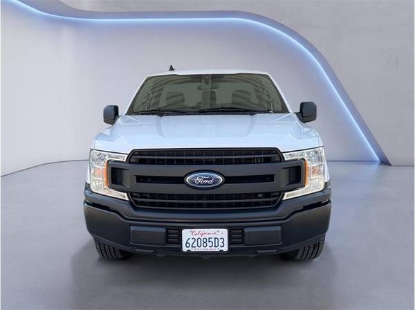 2020 Ford, dovoz USA — foto 2 z 12