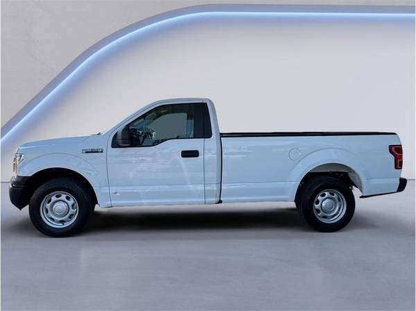 2020 Ford, dovoz USA — foto 3 z 12