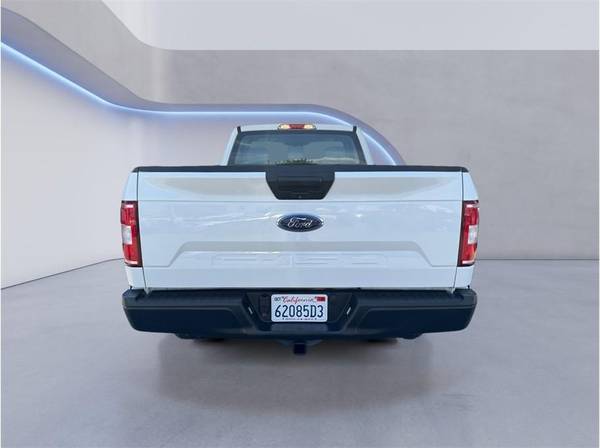 2020 Ford, dovoz USA — foto 5 z 12