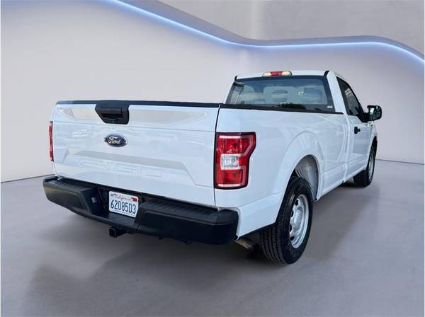 2020 Ford, dovoz USA — foto 6 z 12