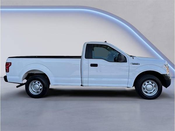 2020 Ford, dovoz USA — foto 7 z 12