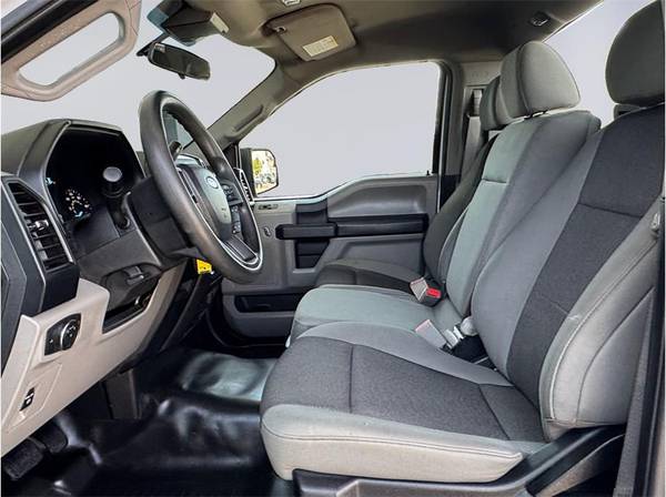 2020 Ford, dovoz USA — foto 9 z 12