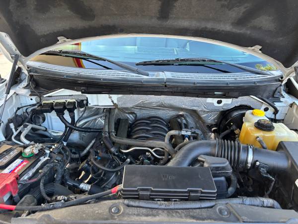 2014 Ford, dovoz USA — foto 11 z 12