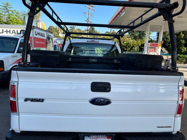 2014 Ford, dovoz USA — foto 5 z 12