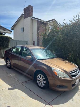 2011 Subaru, dovoz USA — foto 2 z 12
