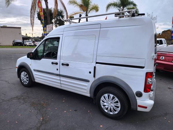 2013 Ford, dovoz USA — foto 10 z 12