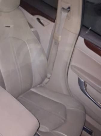 2011 Cadillac, dovoz USA — foto 7 z 9