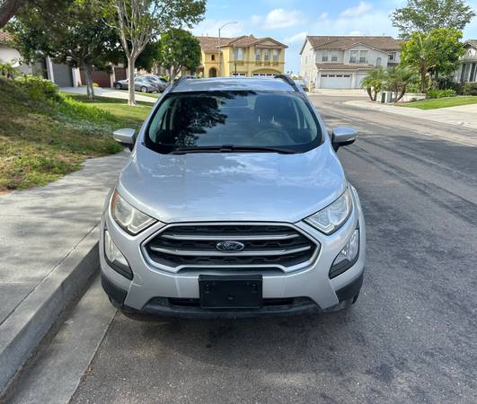 2018 Ford, dovoz USA — foto 3 z 12