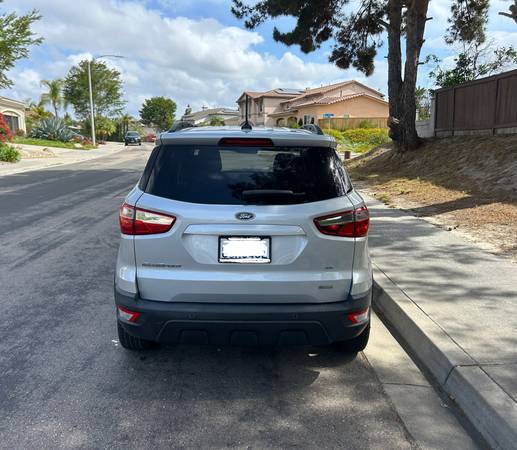 2018 Ford, dovoz USA — foto 5 z 12