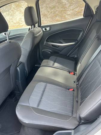 2018 Ford, dovoz USA — foto 10 z 12