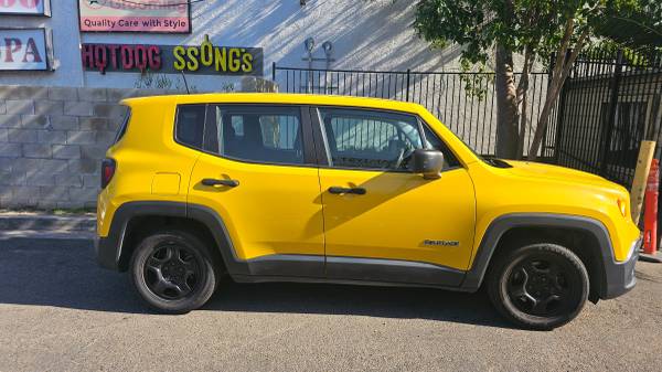 2015 Jeep, dovoz USA — foto 3 z 12