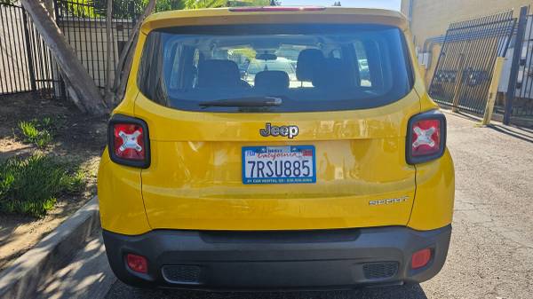 2015 Jeep, dovoz USA — foto 4 z 12