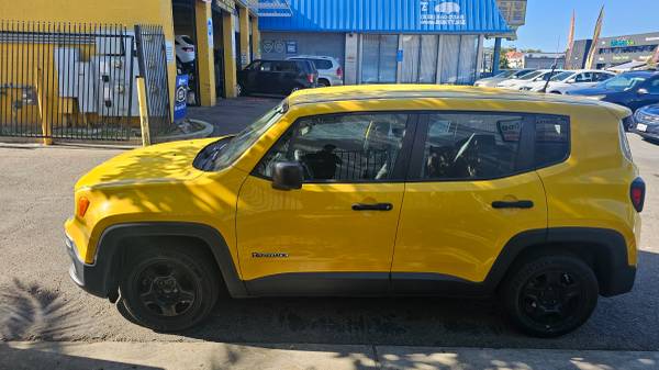 2015 Jeep, dovoz USA — foto 7 z 12