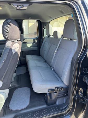 2013 Ford, dovoz USA — foto 4 z 4